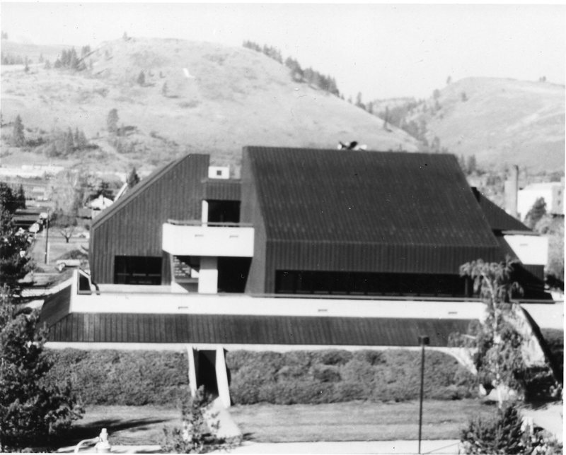 1987 Hoke Hall Side