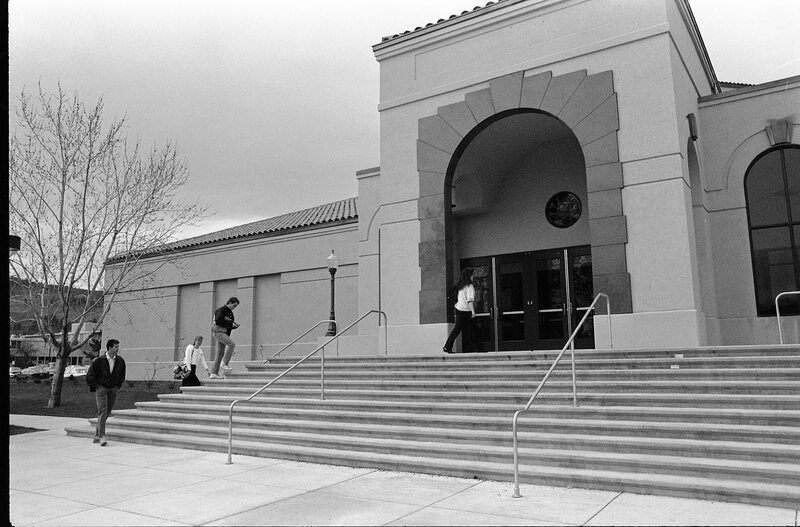 1991 Students, Walking 35