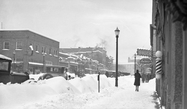 La Grande, Street Scene 49