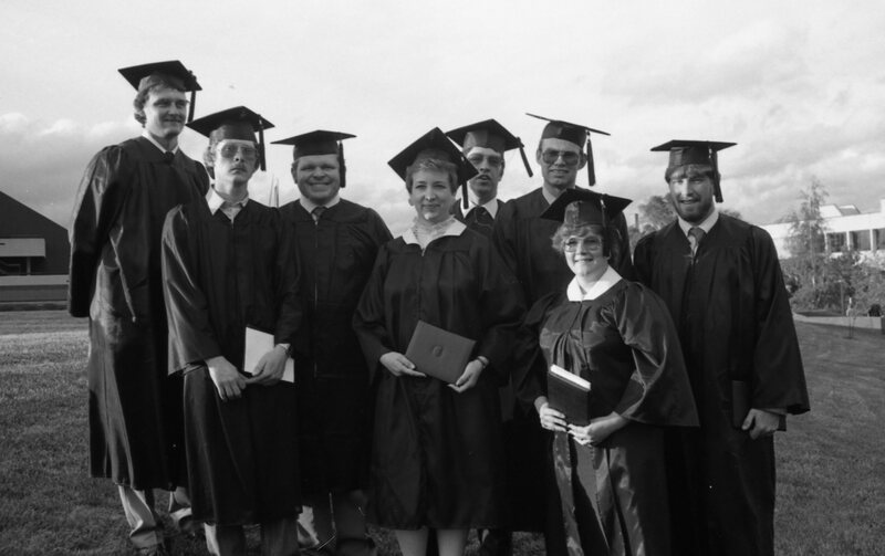 1985 Graduates, Outdoors 02