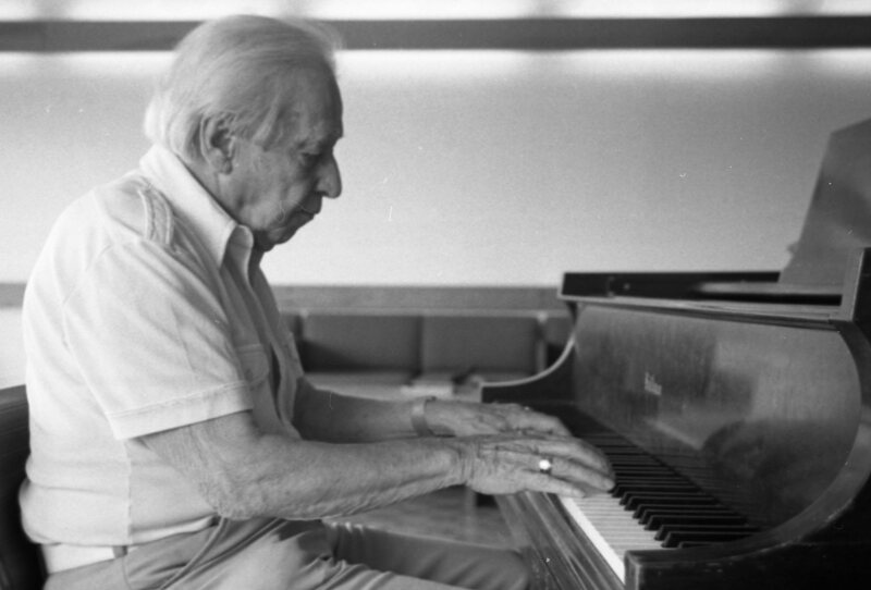 1985 Elderhostel Program, Piano Player 14