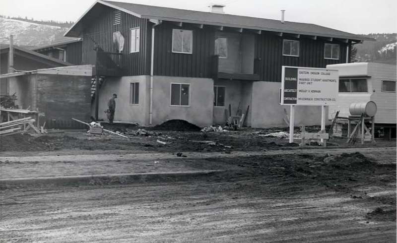1970-72 Eocene Apts Construction 2