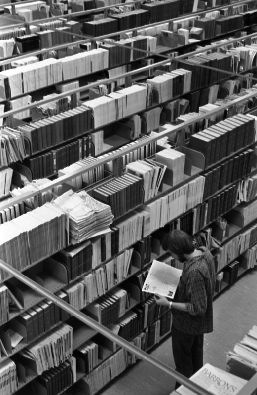1977 Walter M. Pierce Library, Usage 04