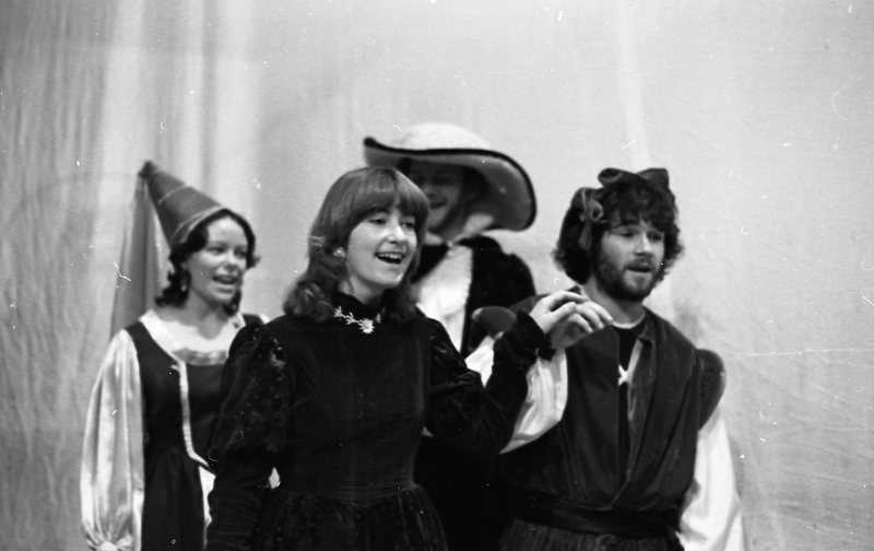 1980 Renaissance Couples 02