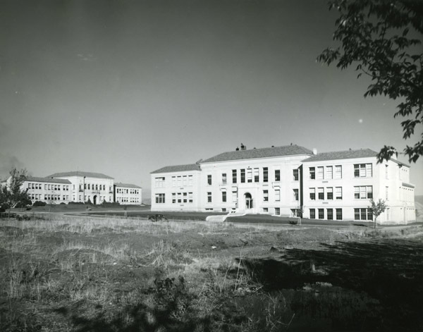 40's Campus 5