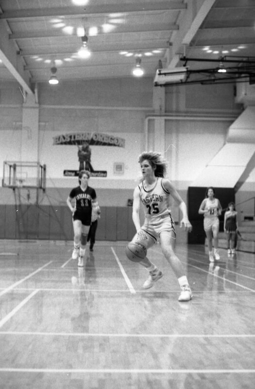 1988 Women's Basketball Action, Concordia at EOSC 27