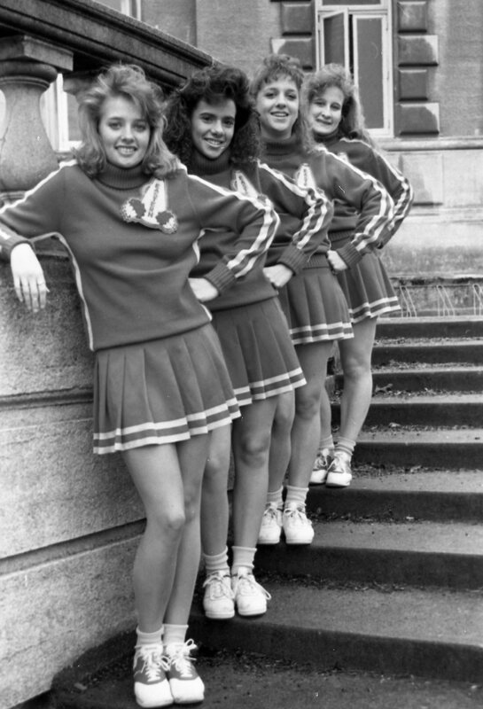 1988 Cheerleaders 05