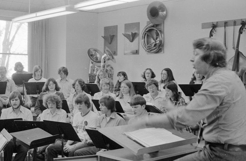 1975 Choir, Christmas Concert Practice 01