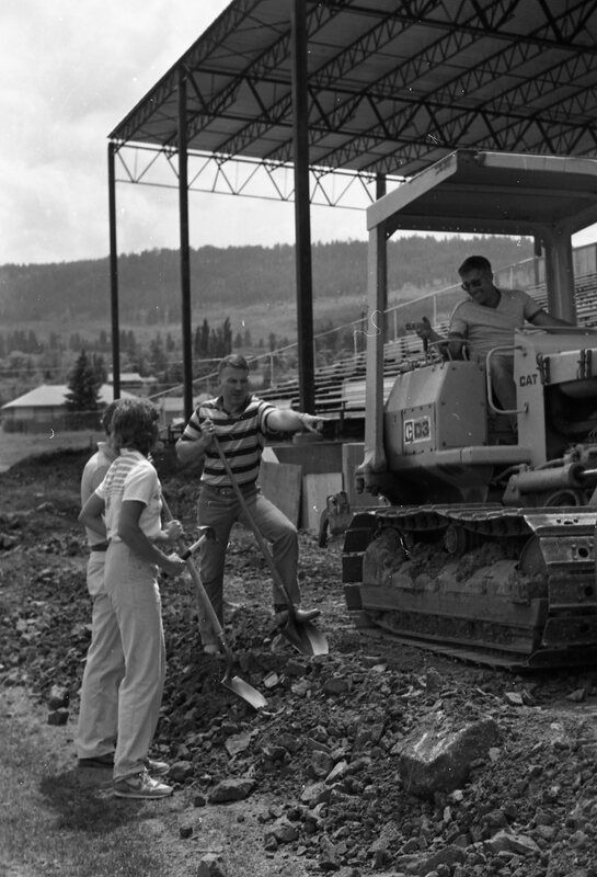 1984 Stadium Construction 16