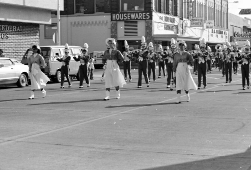 1986 Octoberfest Parade, High School Marching Band 07