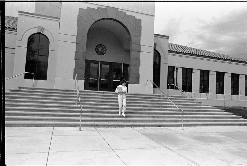 1991 Students, Walking 42