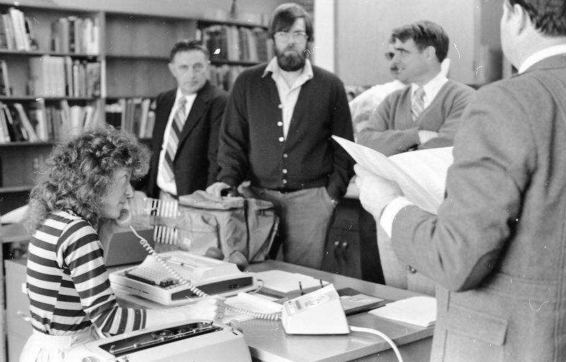 1981 Employees, Office 02