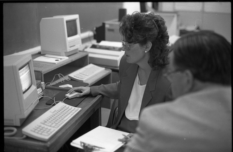 1990 Ackerman Elementary School, Computers 04