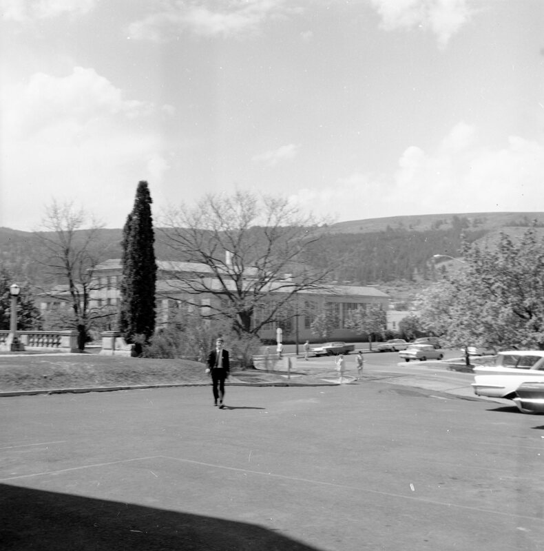 1968 Students, Outdoors 02