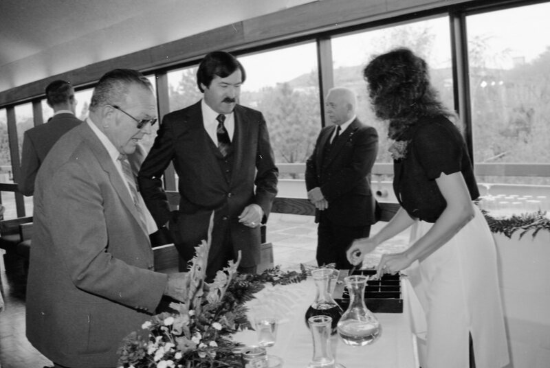 1986 Foundation Dinner for Bill Carey 39