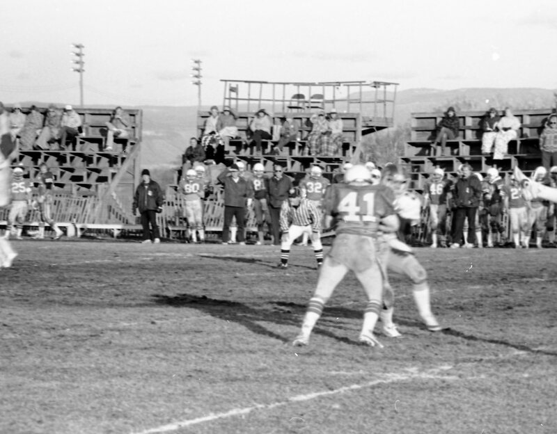 1982 Football Action, November 16th 45