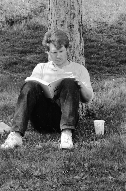 1987 Student, Reading 06
