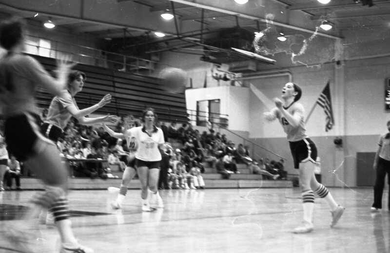 1978 Women's Basketball Action 09
