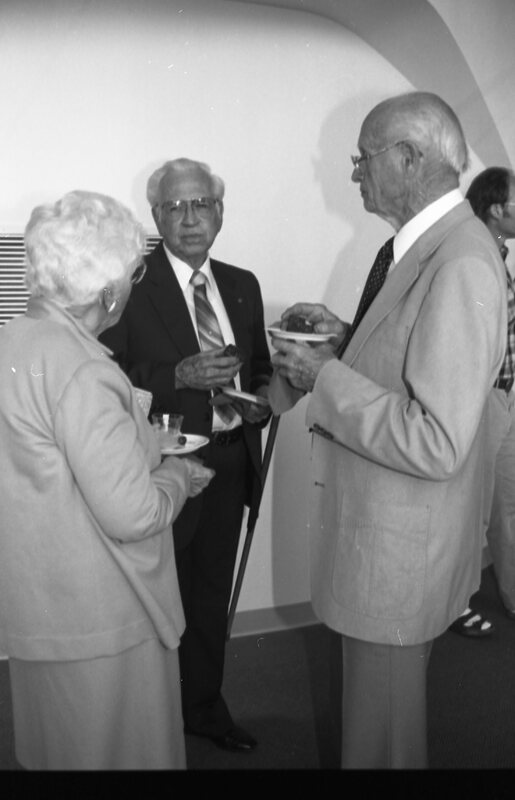 1990 Loso Hall Gallery Reception 24