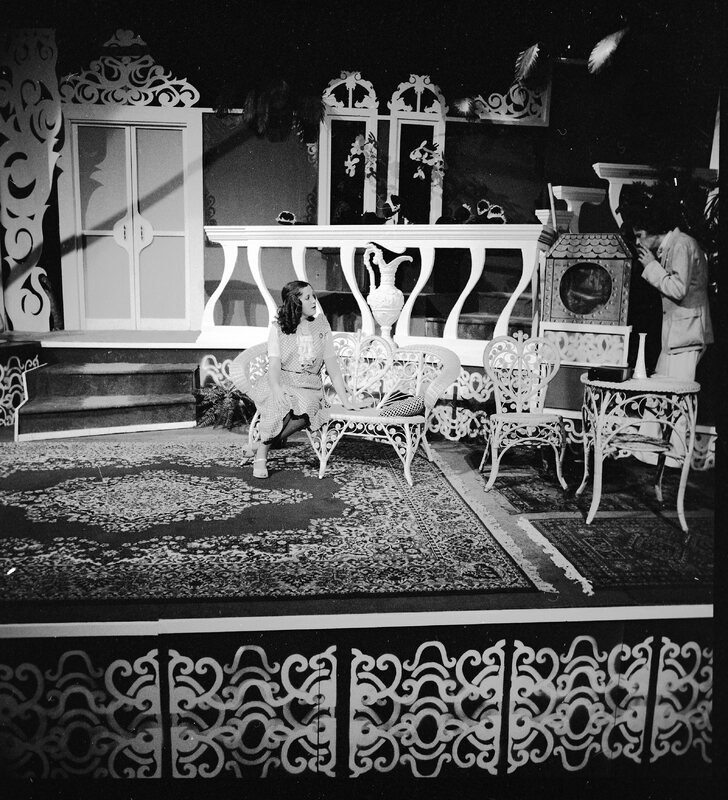 1974 "Oh Dad, Poor Dad" 07