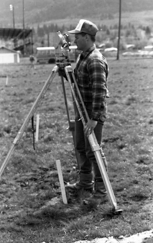 1988 Loso Hall, Surveying 05