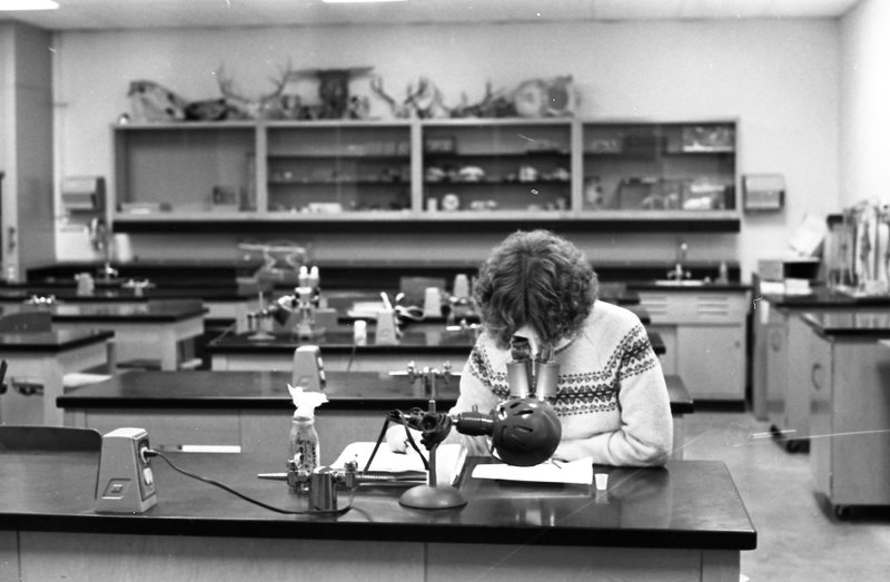 1977 Classroom, Biology Lab 01