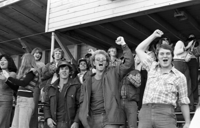 1977 Homecoming, Football Fans 02