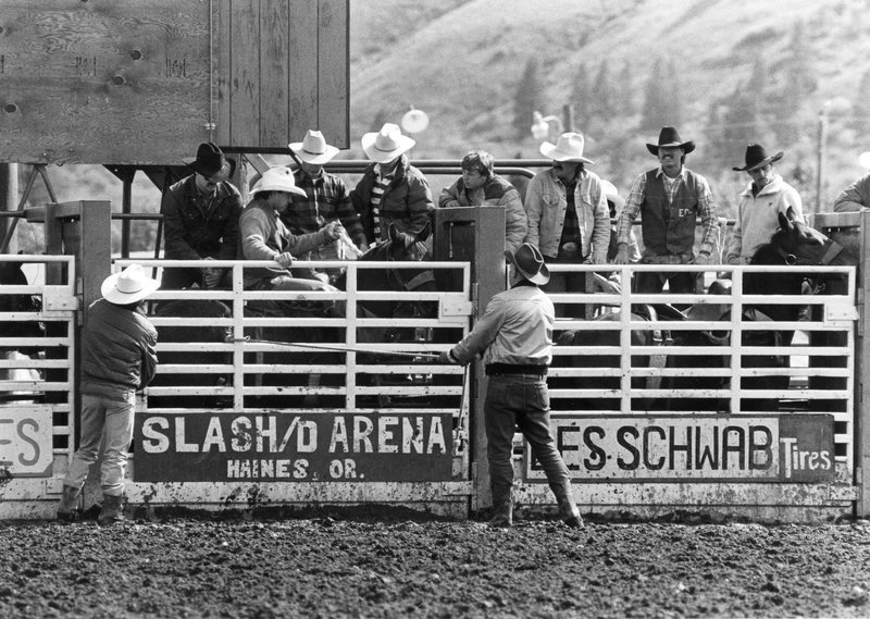 80's Rodeo, Bronco Riding 3-1