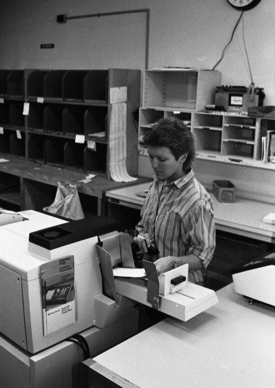 1985 Employees, Campus Mail 05