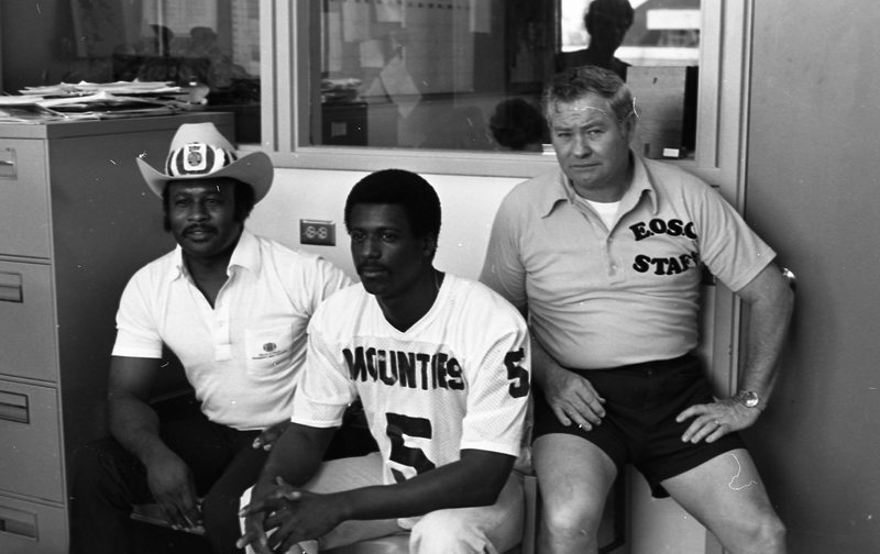 1982 Football, Havan Jones Going Pro 12