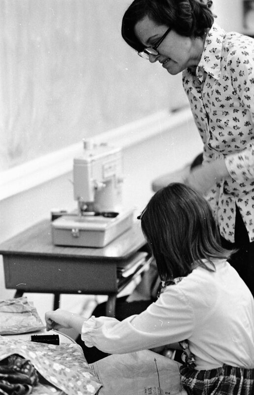 1974 Ackerman Elementary School, Sewing 09