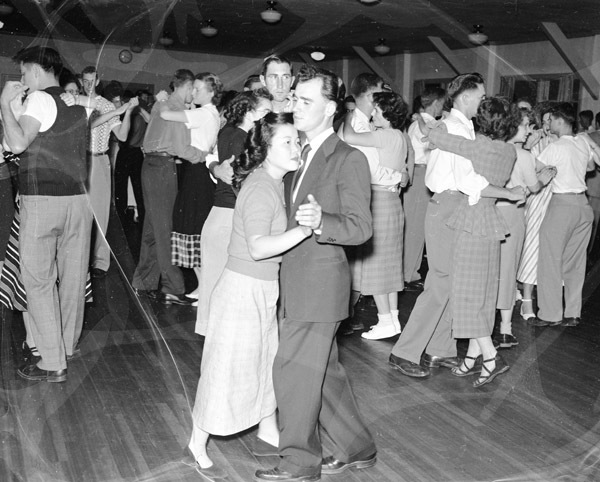 1949-50 Dance, Fall Mixer 15
