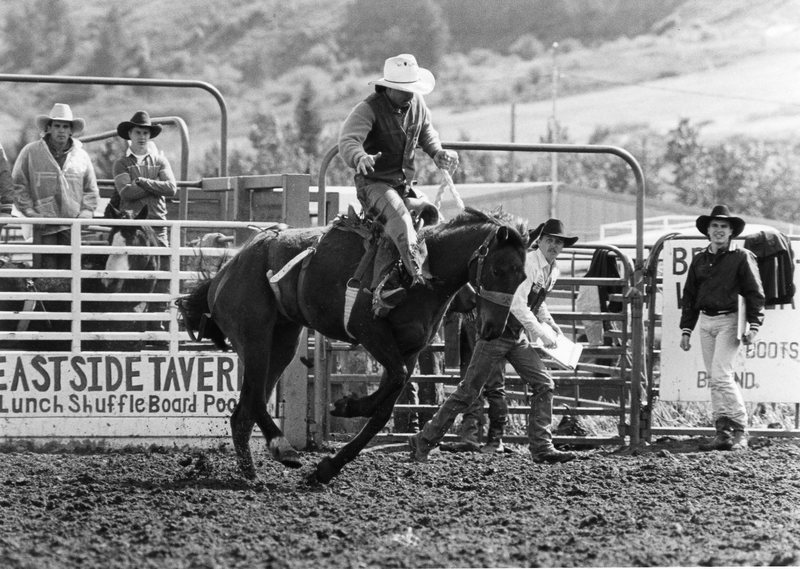 80's Rodeo, Bronco Riding 3-2