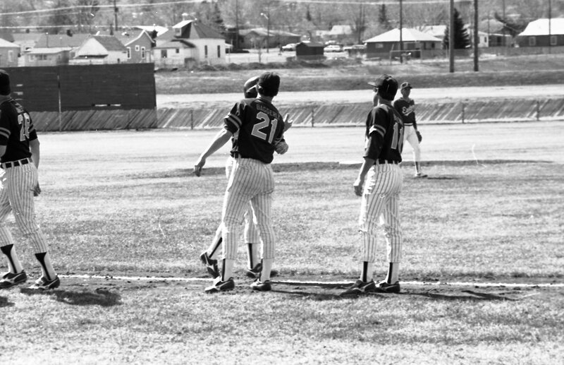1985 Baseball, April Action 39