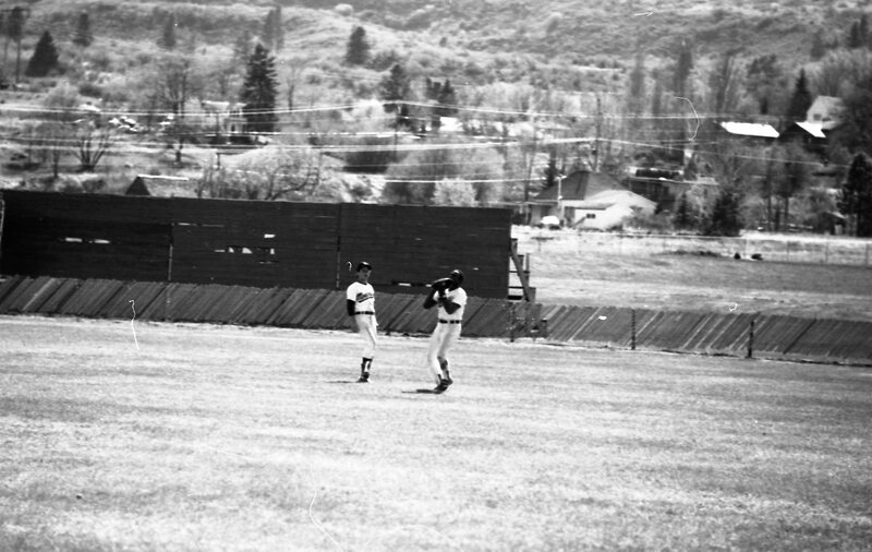 1985 Baseball, April Action 16