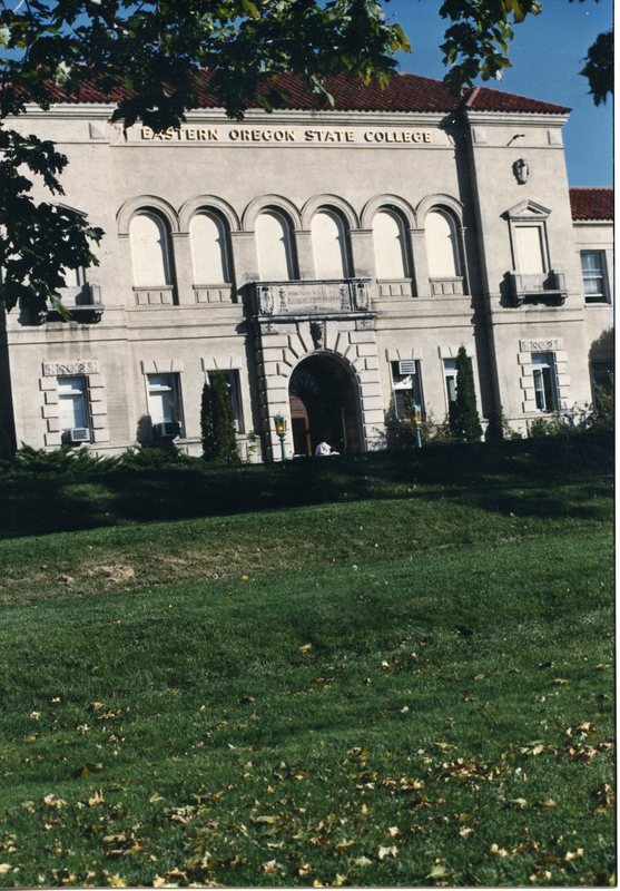 90's Inlow Hall Entrance 4-1