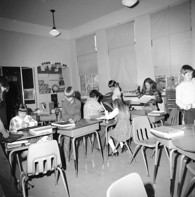 1972 Ackerman Elementary School, Classroom 06
