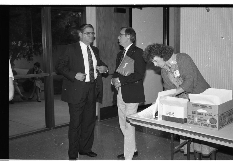 1990 Employees, Reception 05