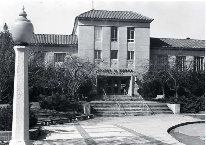 1982 Pierce Library