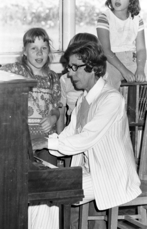 1979 Trophy, Venerable Goblet Award, Kitty Brettelli 05