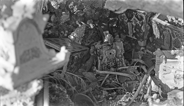 Japanese Burial Urn 2