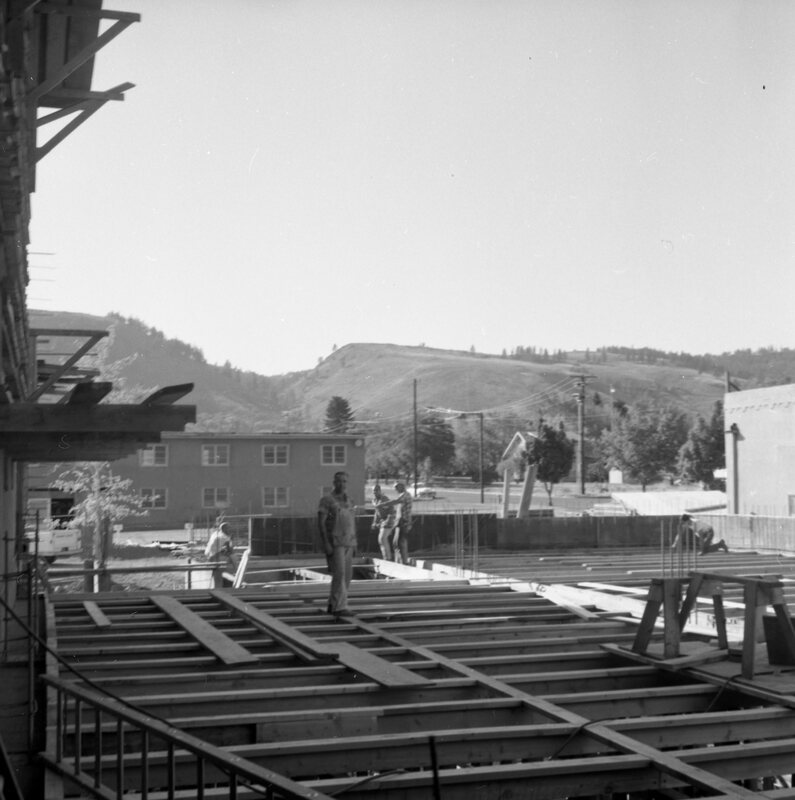 1971 Walter M. Pierce Library Remodel, Exterior 23