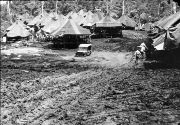 Finchhaffen Camp, Stuck Jeep