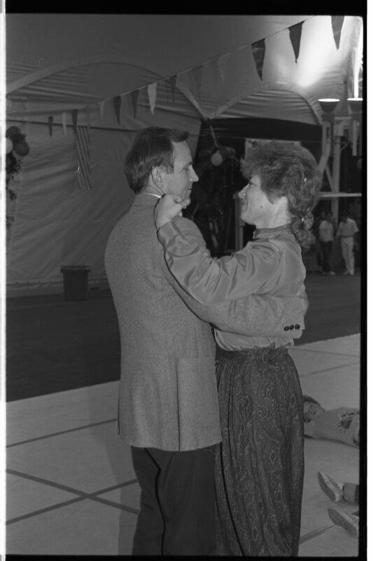 1989 Homecoming Dance 04