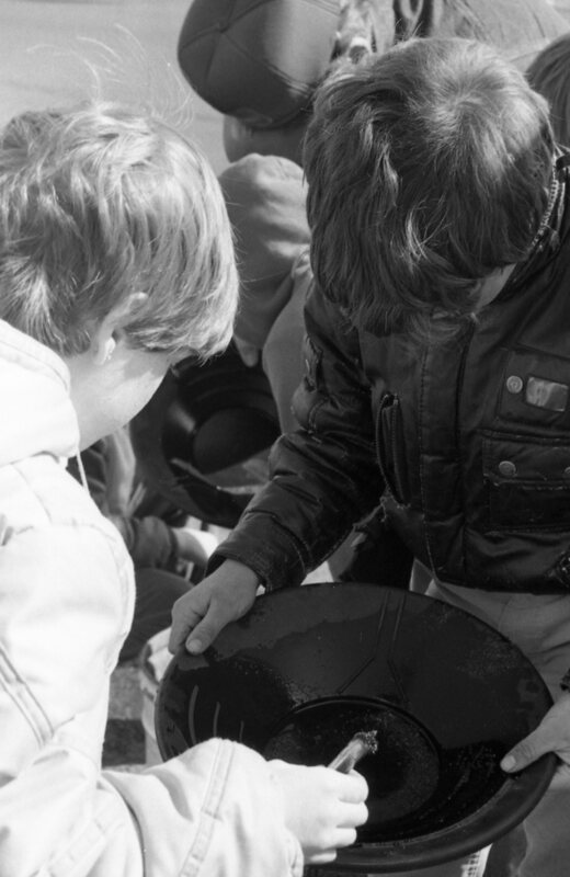 1985 Ackerman Elementary School, Panning for Gold 06