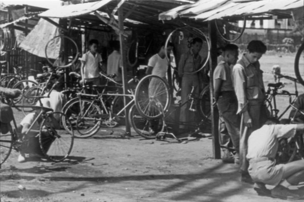 Manila, Bicycle Shop