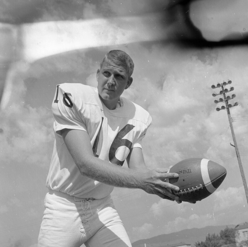 1968 Football Player 05