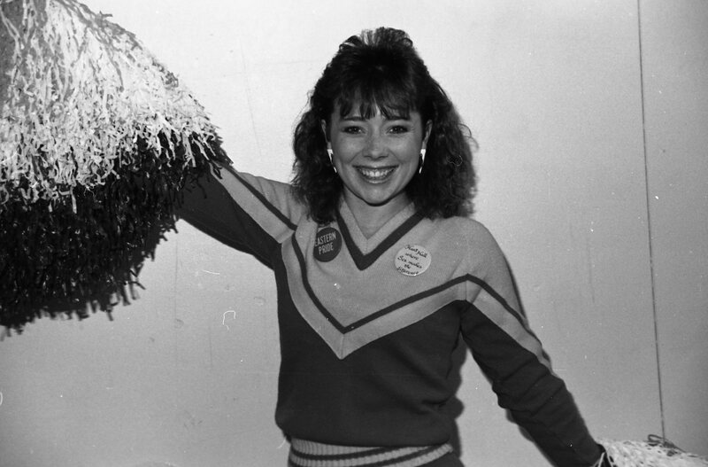 1985 Football Cheerleaders 01