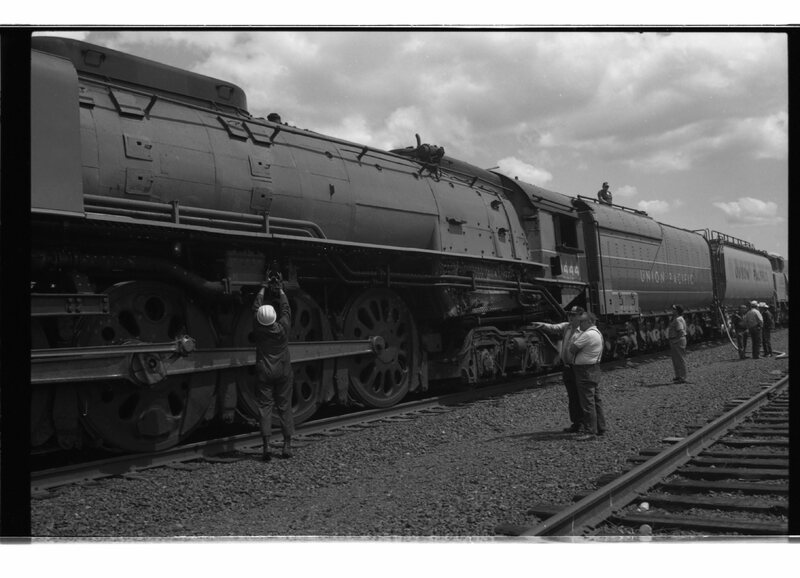 1989 La Grande, Trains 03
