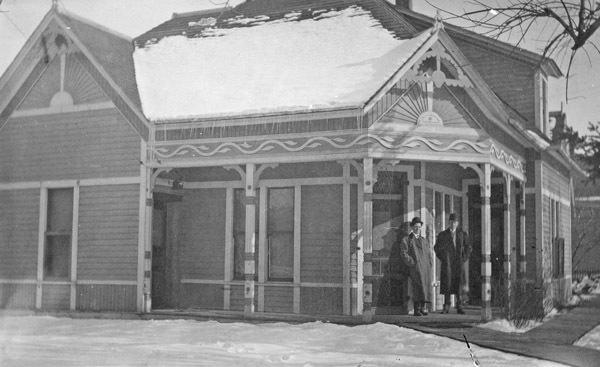 La Grande Home 13